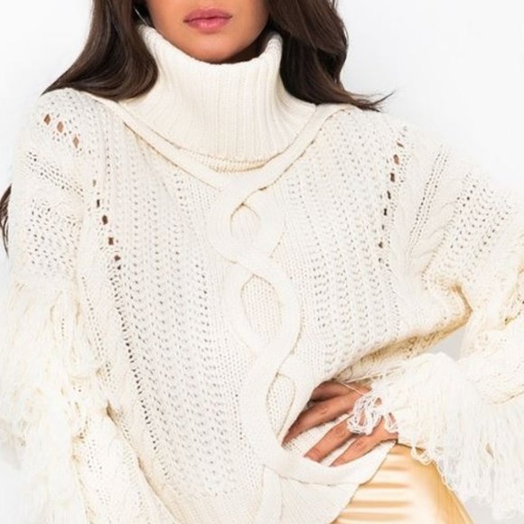 AKIRA Sweaters - Lauren Knit Sweater Medium NWT